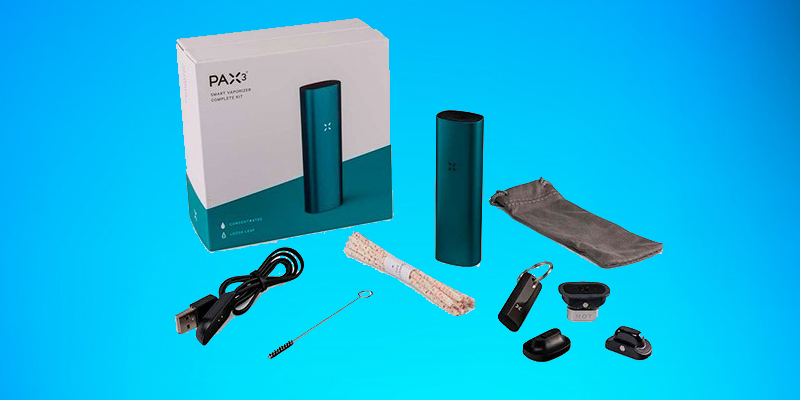 The accessories included with PAX 3